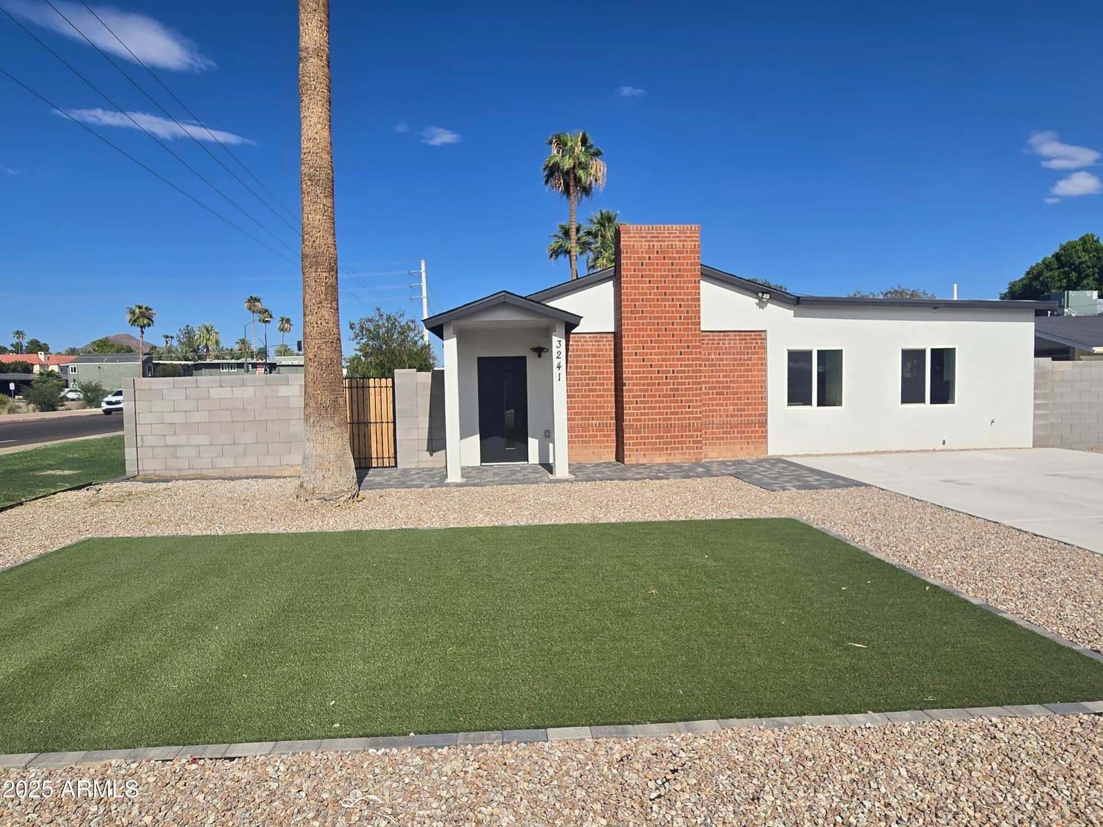 3241 N 27th Place, Phoenix, AZ 85016 — photo 9 of 25