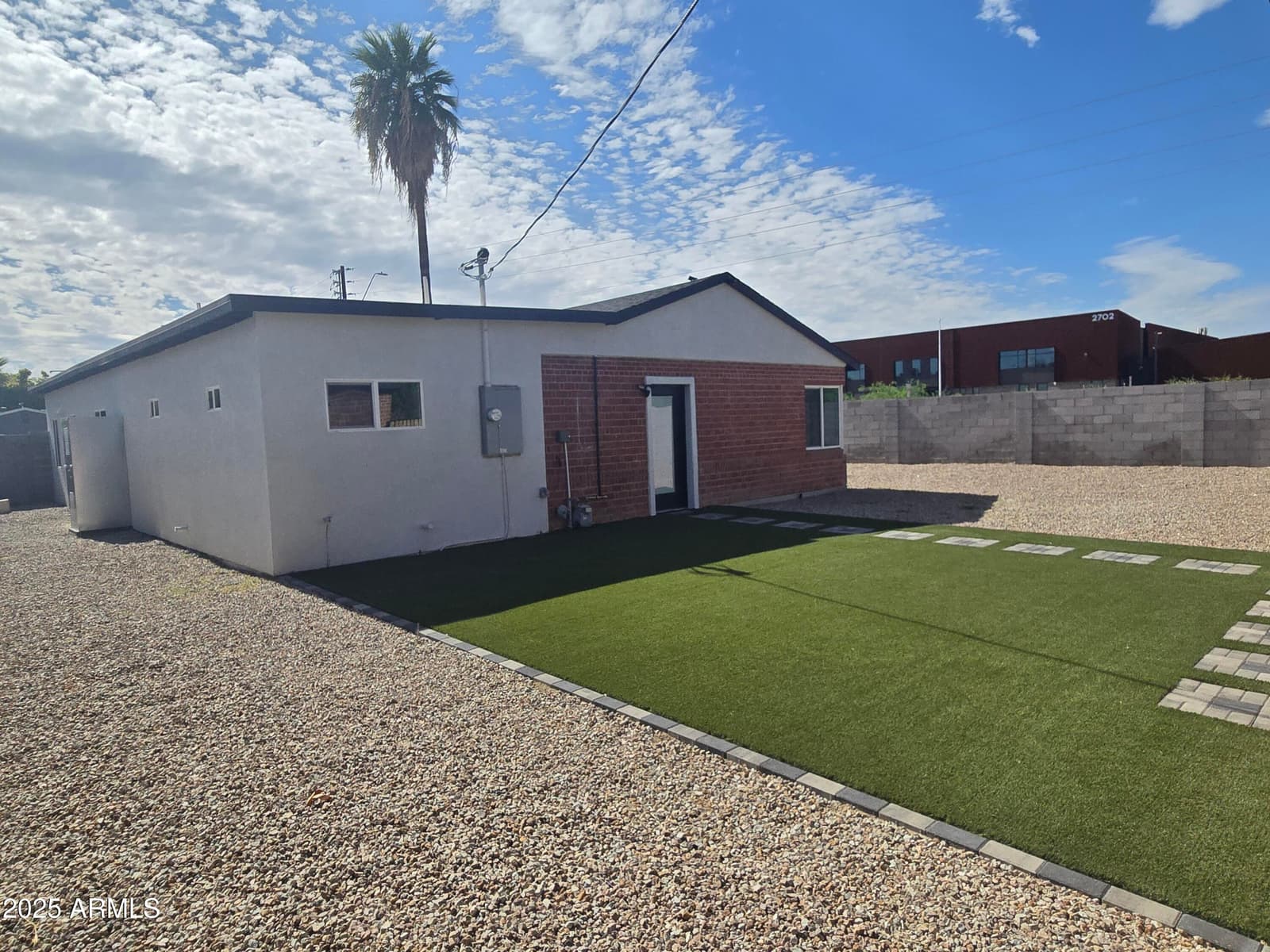 3241 N 27th Place, Phoenix, AZ 85016 — photo 8 of 25