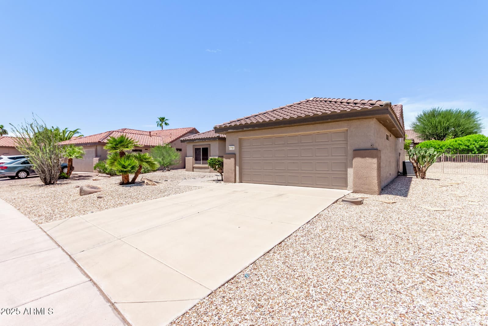 15890 W AUTUMN SAGE Drive, Surprise, AZ 85374 — photo 6 of 32