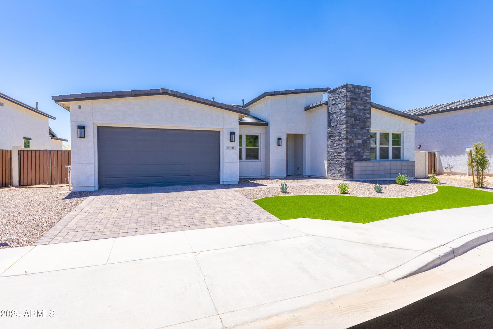 7583 W GELDING Drive, Peoria, AZ 85381 — photo 2 of 44