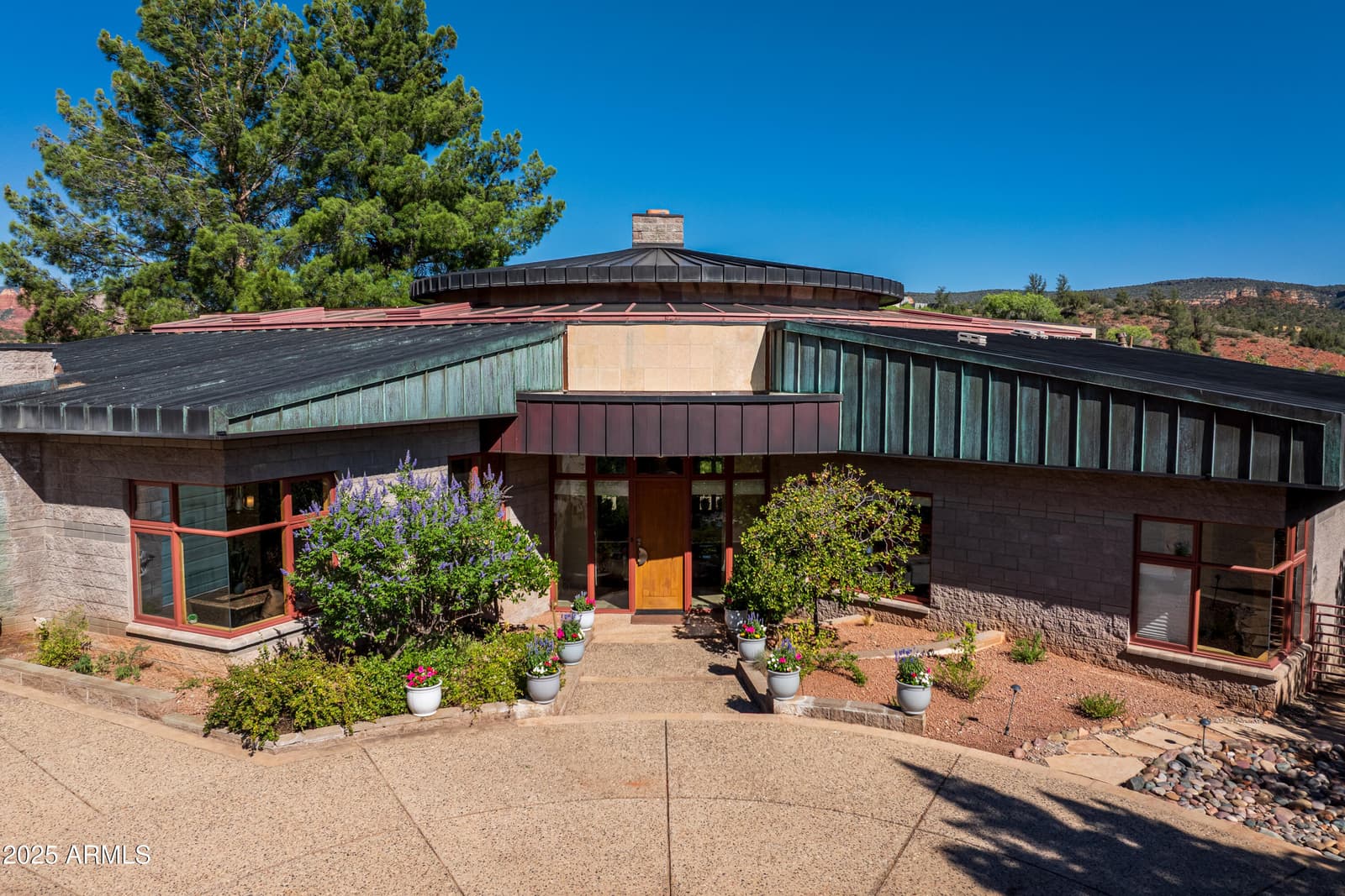 80 E WING Drive, Sedona, AZ 86336 — photo 8 of 96