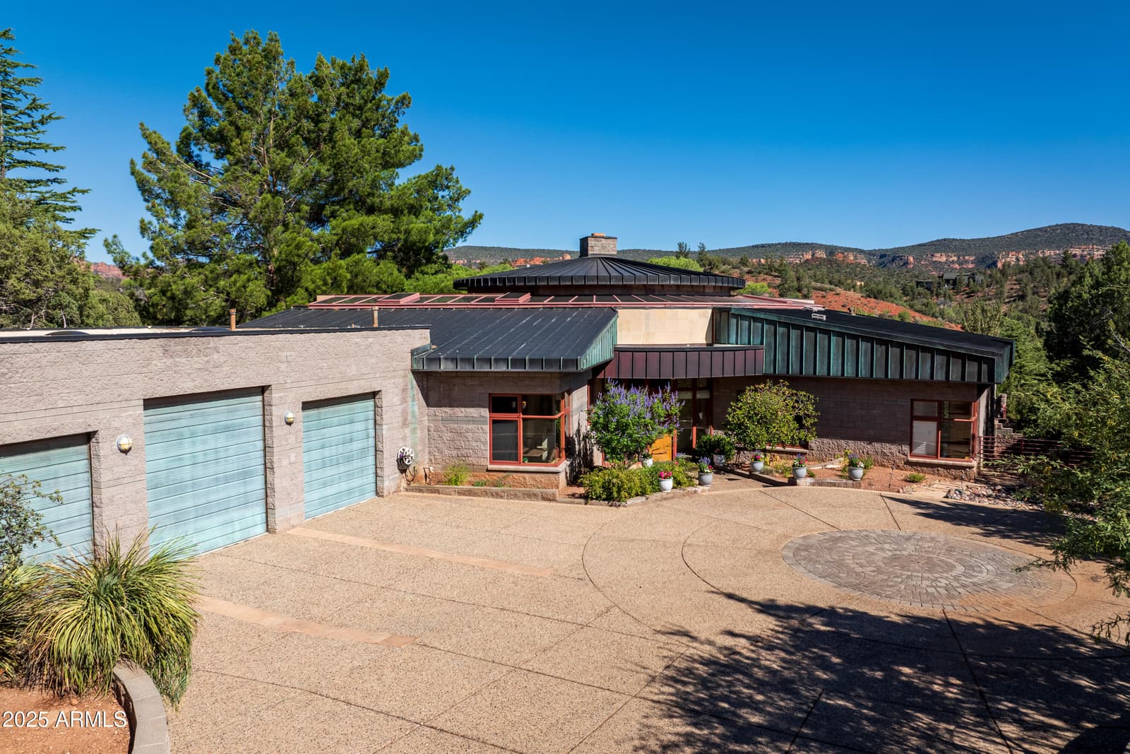80 E WING Drive, Sedona, AZ 86336 — photo 9 of 96