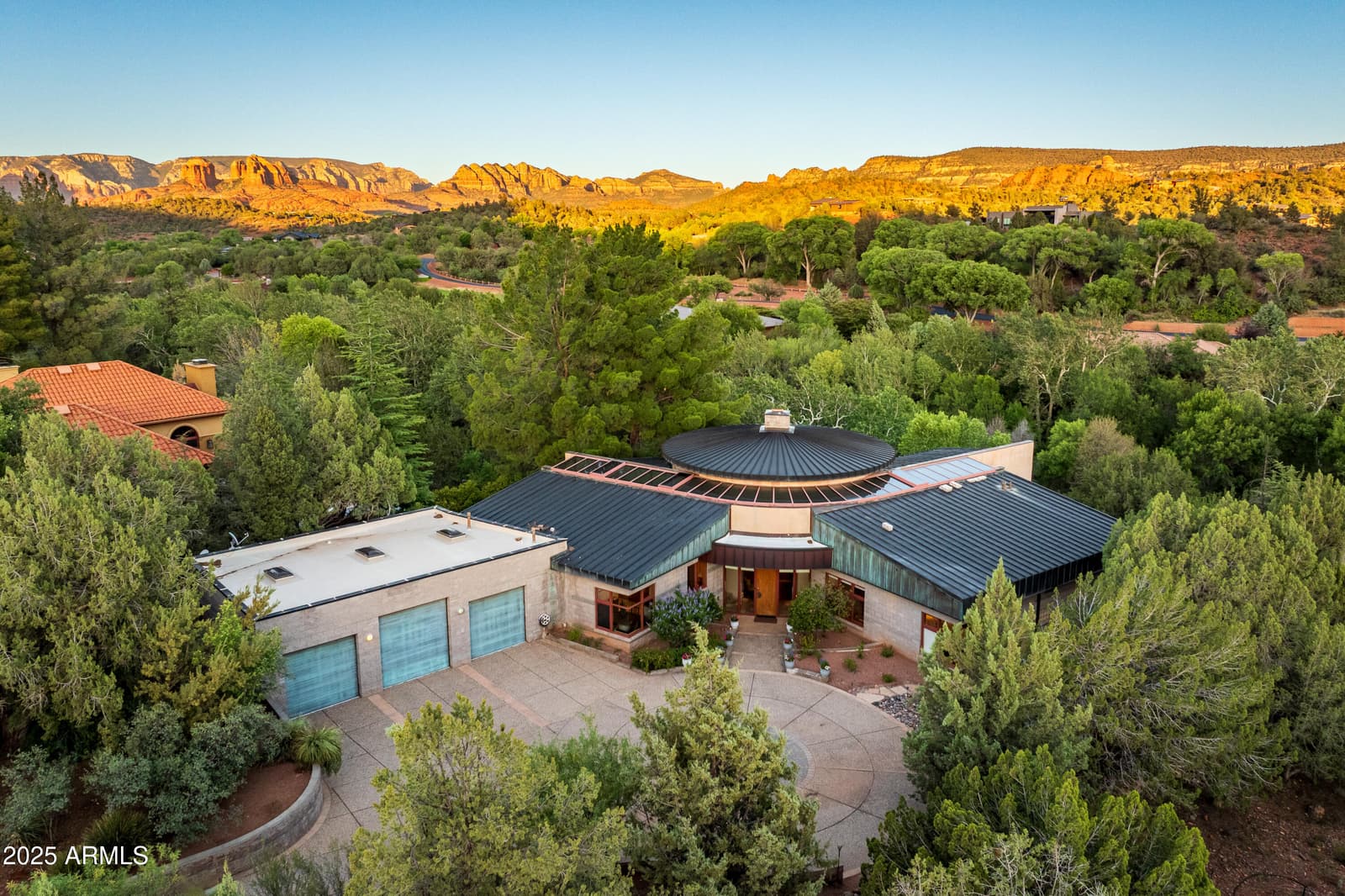 80 E WING Drive, Sedona, AZ 86336 — photo 14 of 96