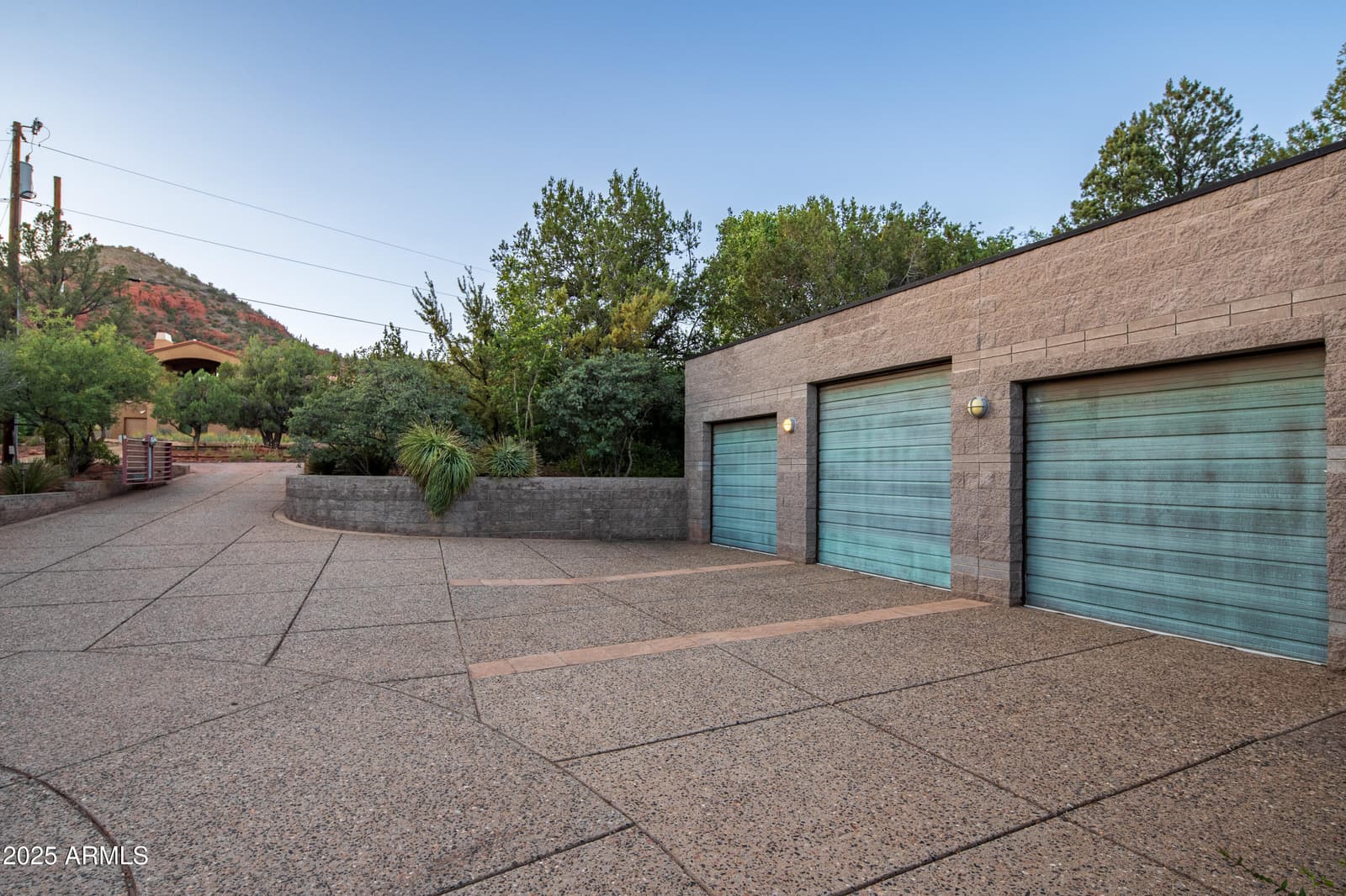 80 E WING Drive, Sedona, AZ 86336 — photo 5 of 96