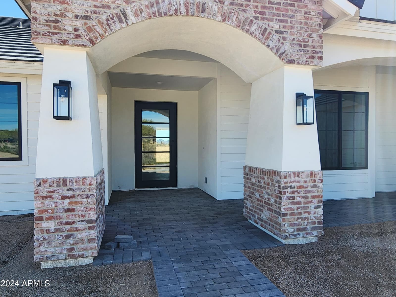 1635 W ARROWHEAD Lane, San Tan Valley, AZ 85144 — photo 6 of 27