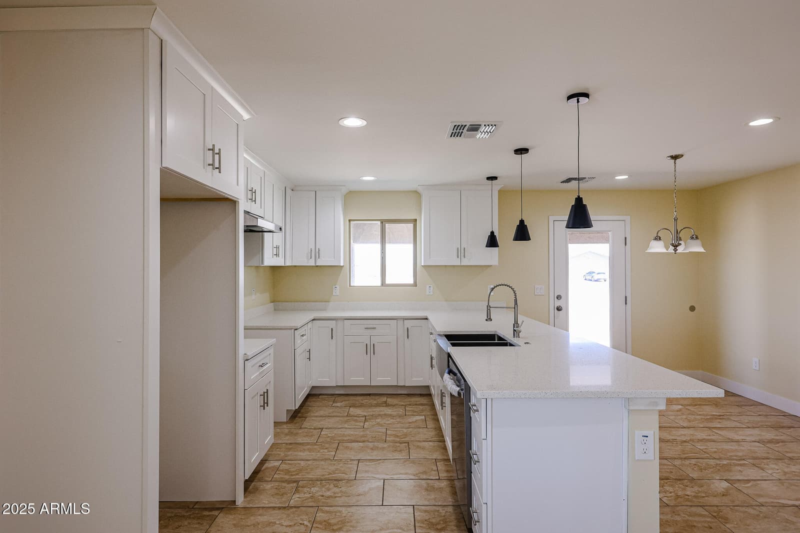 8230 S 351ST Lane, Tonopah, AZ 85354 — photo 13 of 48