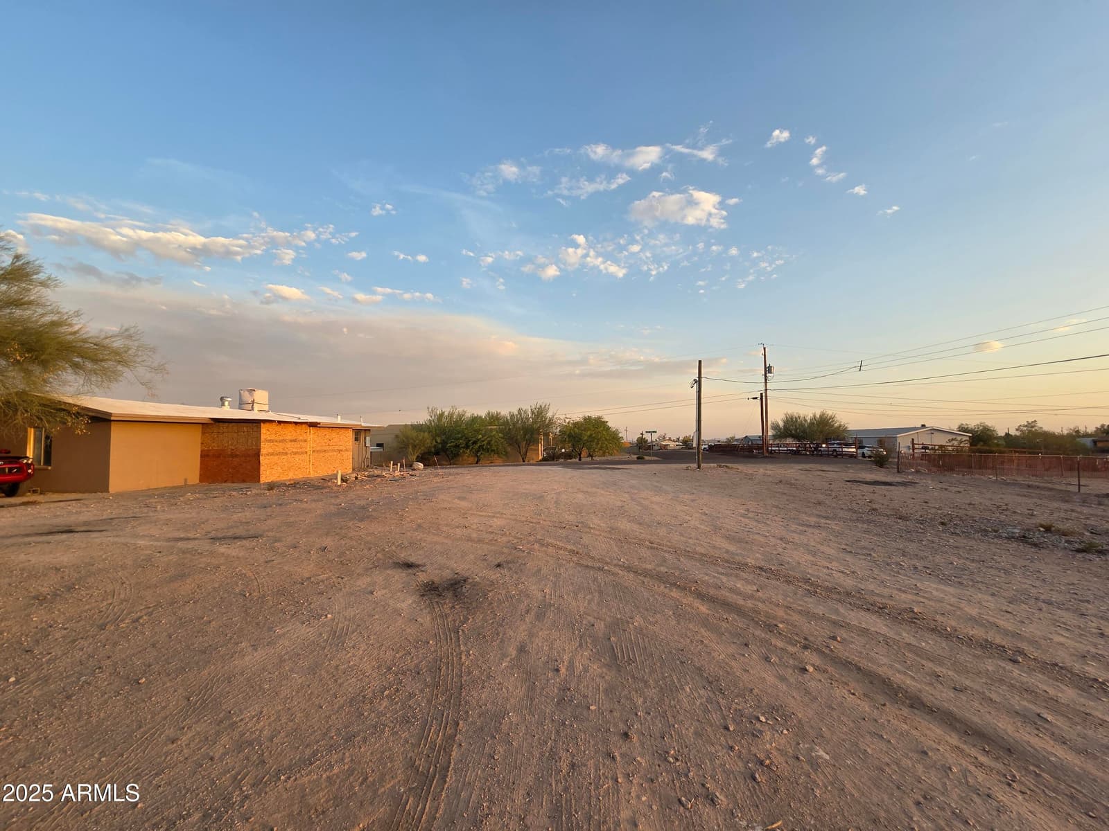 522 S CORTEZ Road, Apache Junction, AZ 85119 — photo 7 of 58