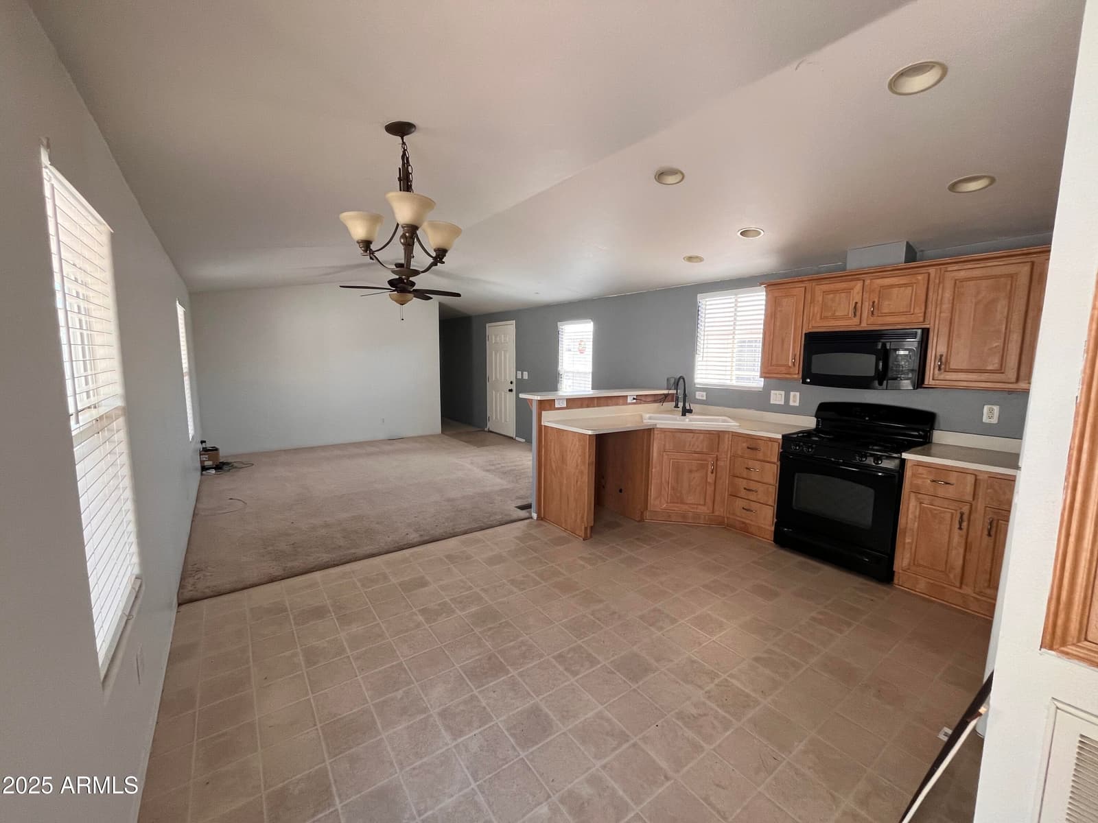 9431 E Coralbell Avenue 113, Mesa, AZ 85208 — photo 3 of 19