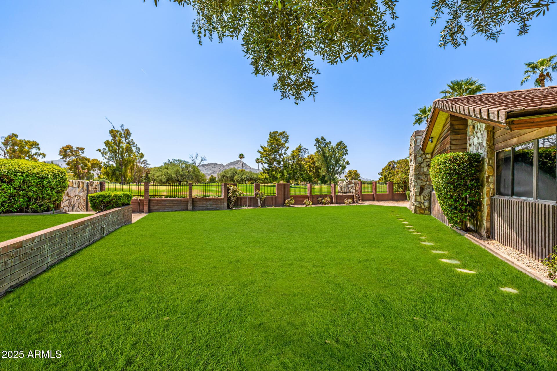8424 N GOLF Drive, Paradise Valley, AZ 85253 — photo 81 of 95