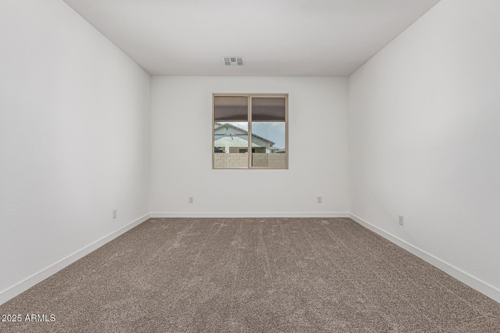 18348 W VILLA HERMOSA Lane, Surprise, AZ 85387 — photo 12 of 31