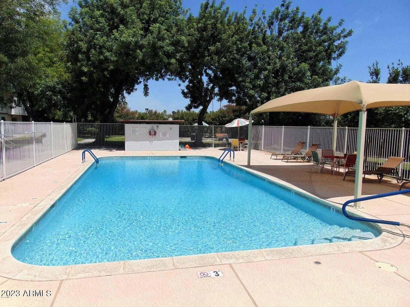 2532 W berridge Lane e204, Phoenix, AZ 85017 — photo 16 of 17