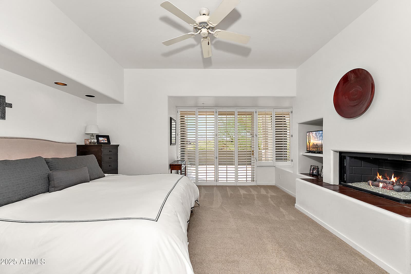 9934 E GRAYTHORN Drive, Scottsdale, AZ 85262 — photo 13 of 43