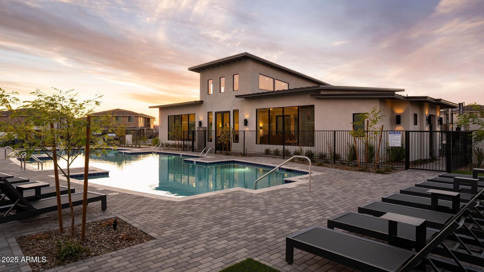 2121 W SONORAN DESERT Drive W 107, Phoenix, AZ 85085 — photo 35 of 37