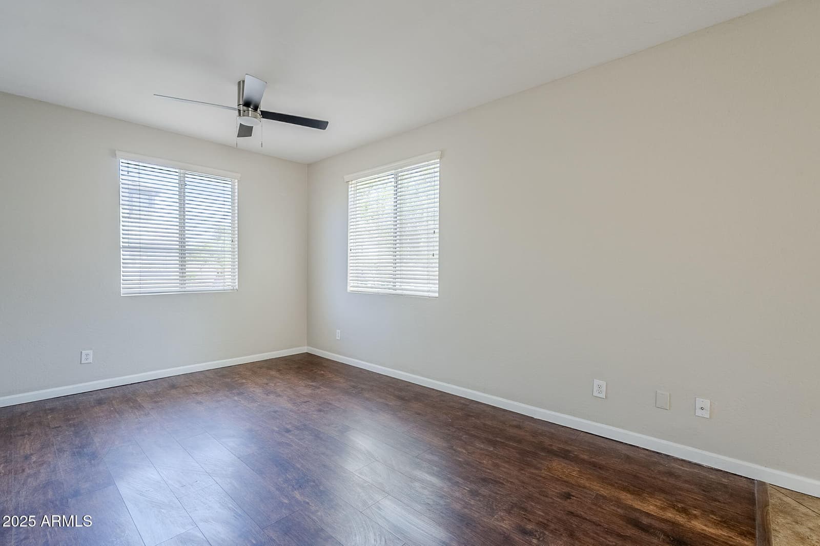 3024 S 101ST Avenue, Tolleson, AZ 85353 — photo 8 of 45