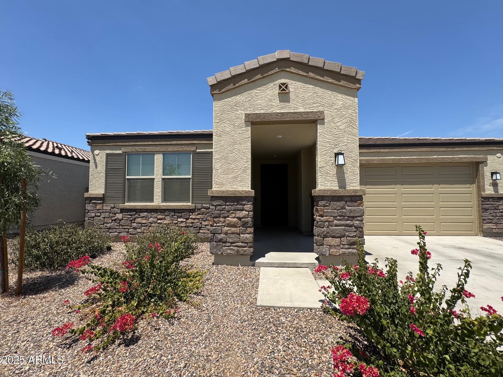 2534 W CHANUTE Pass, Phoenix, AZ 85041 — photo 2 of 25