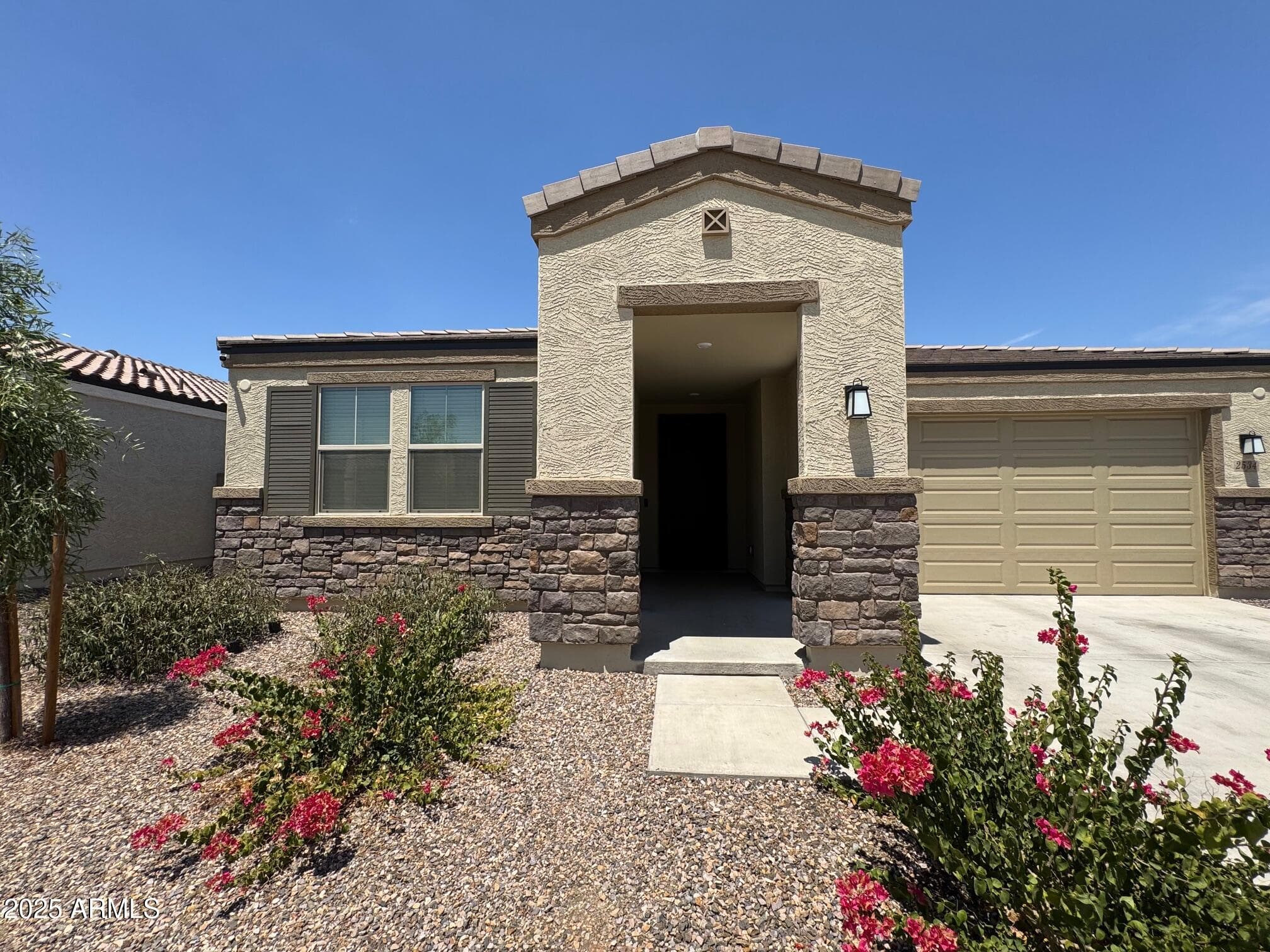 2534 W CHANUTE Pass, Phoenix, AZ 85041 — photo 2 of 25