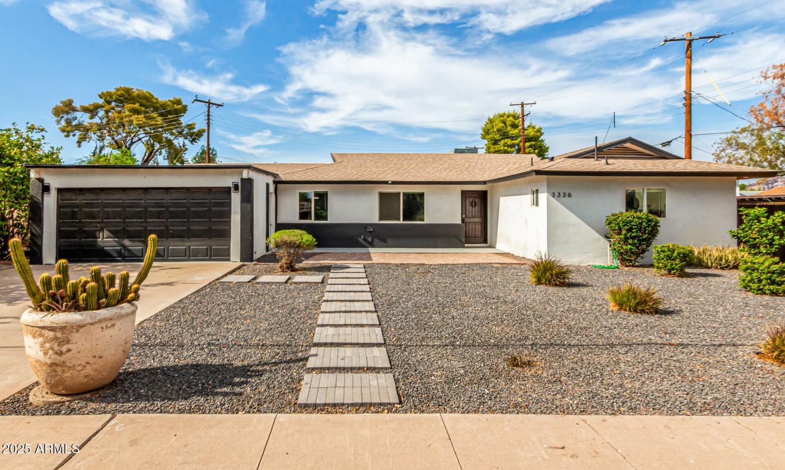 3336 E EARLL Drive, Phoenix, AZ 85018 — photo 2 of 38