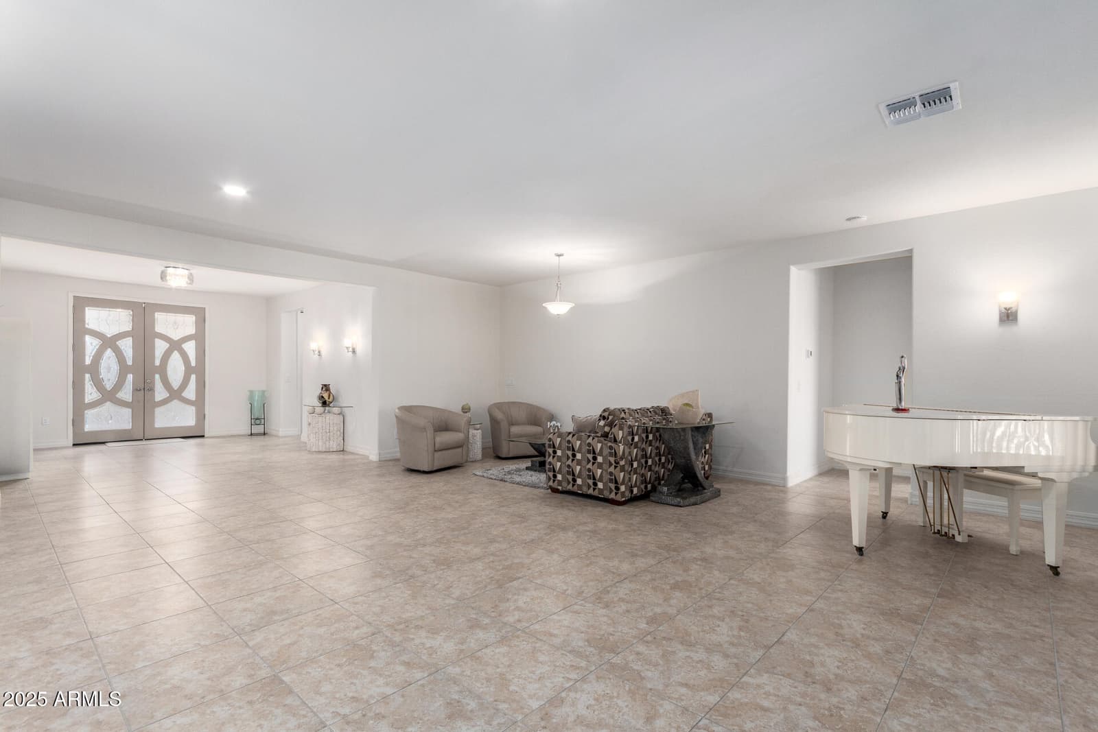 6523 N 135TH Drive, Glendale, AZ 85307 — photo 11 of 41