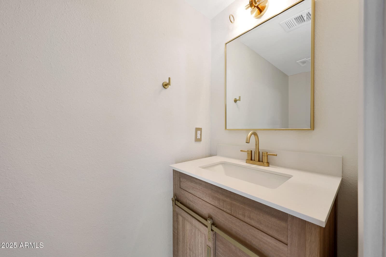 8238 E KEIM Drive, Scottsdale, AZ 85250 — photo 26 of 45