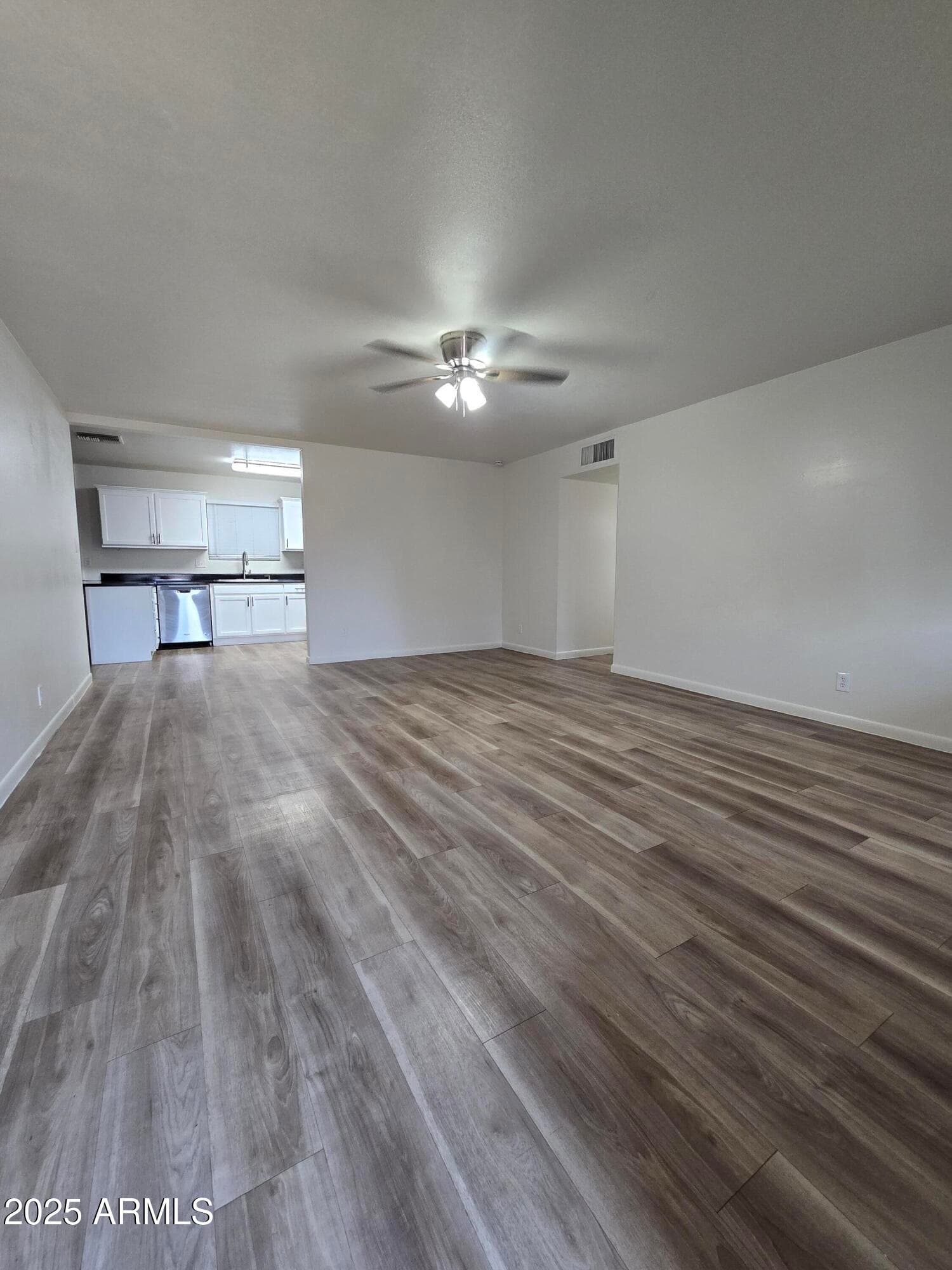 3207 W JOAN DE ARC Avenue, Phoenix, AZ 85029 — photo 2 of 24