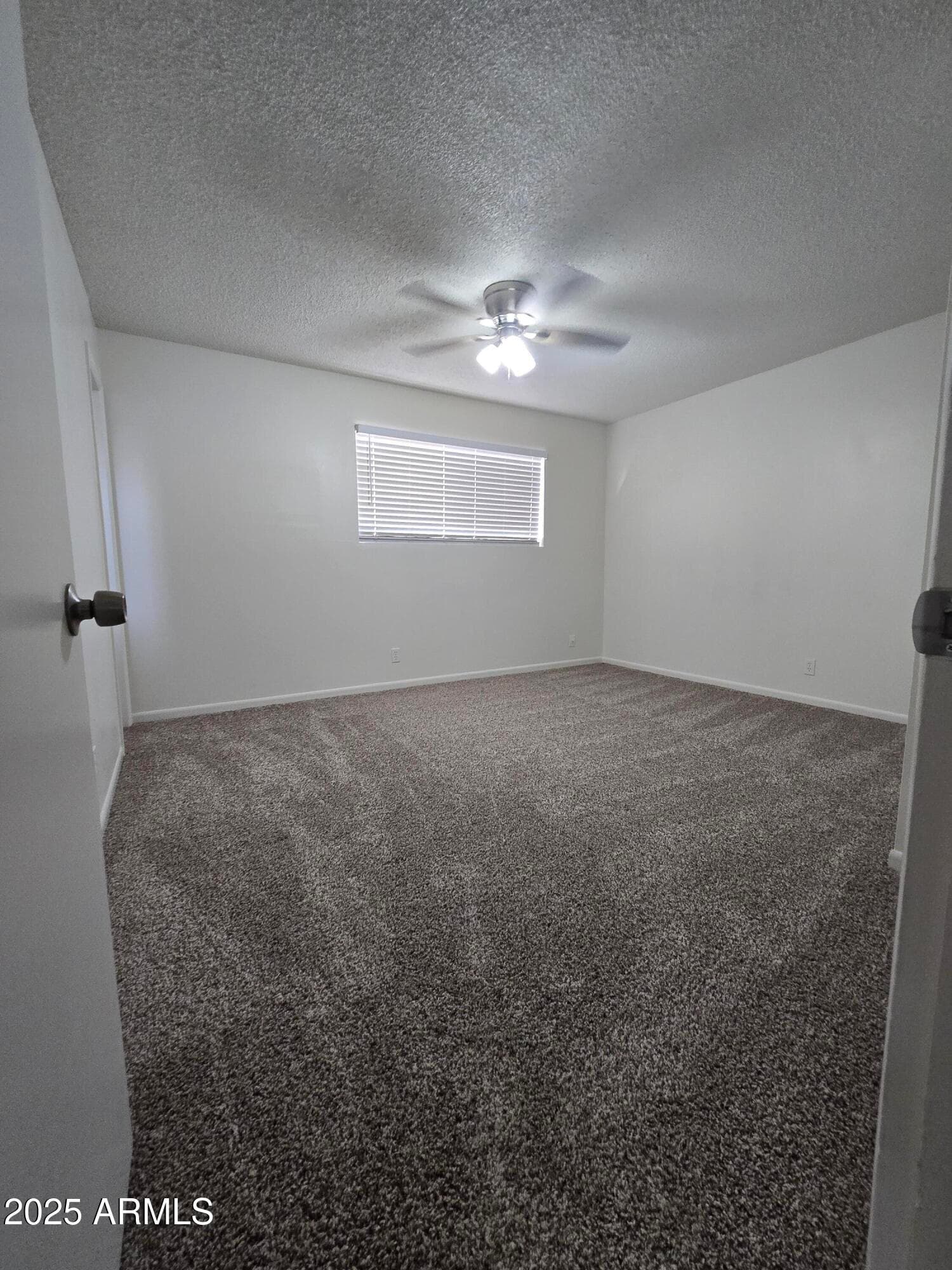 3207 W JOAN DE ARC Avenue, Phoenix, AZ 85029 — photo 16 of 24