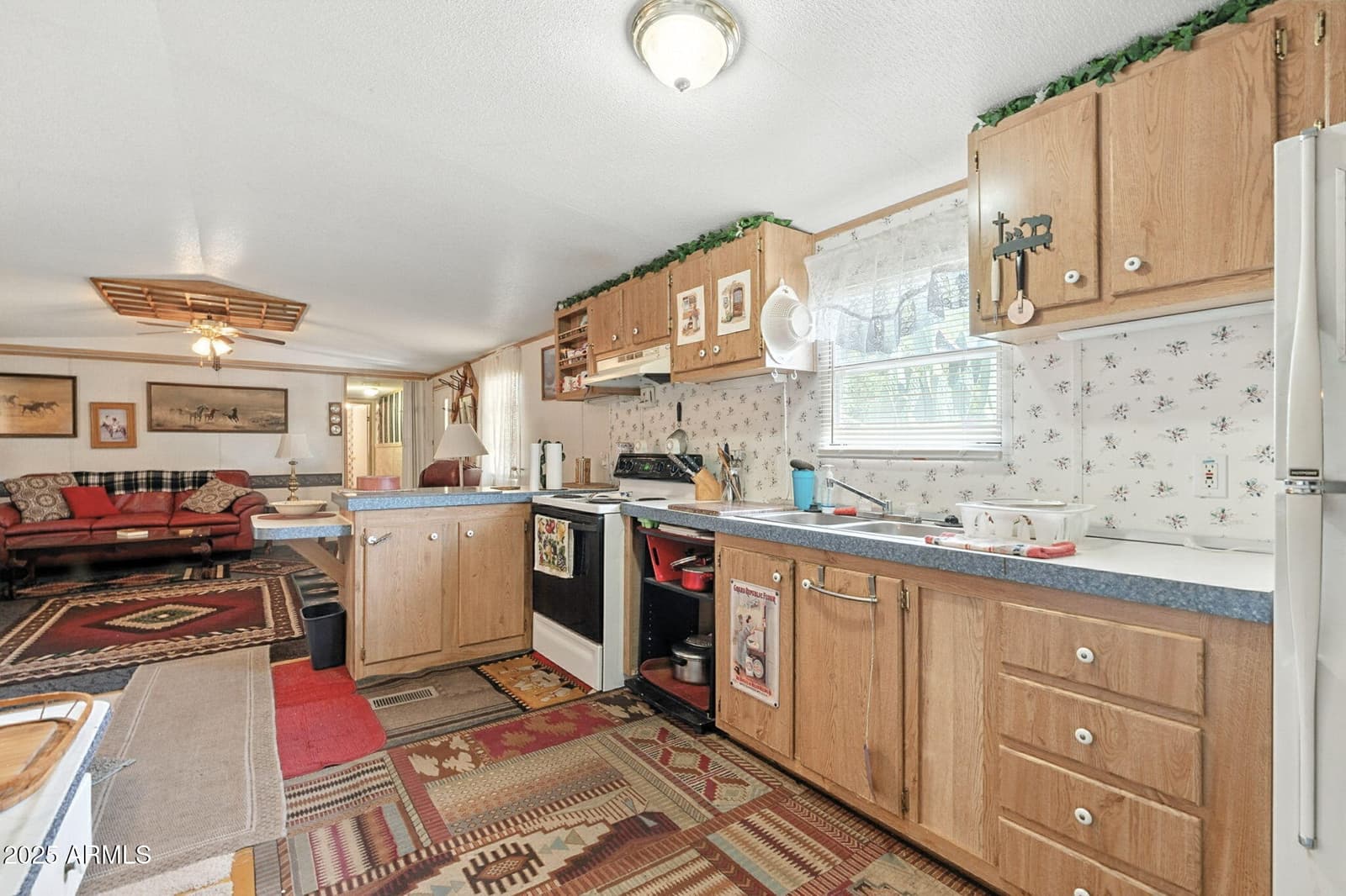 1900 W RUNNING DEER Drive, Queen Valley, AZ 85118 — photo 22 of 80