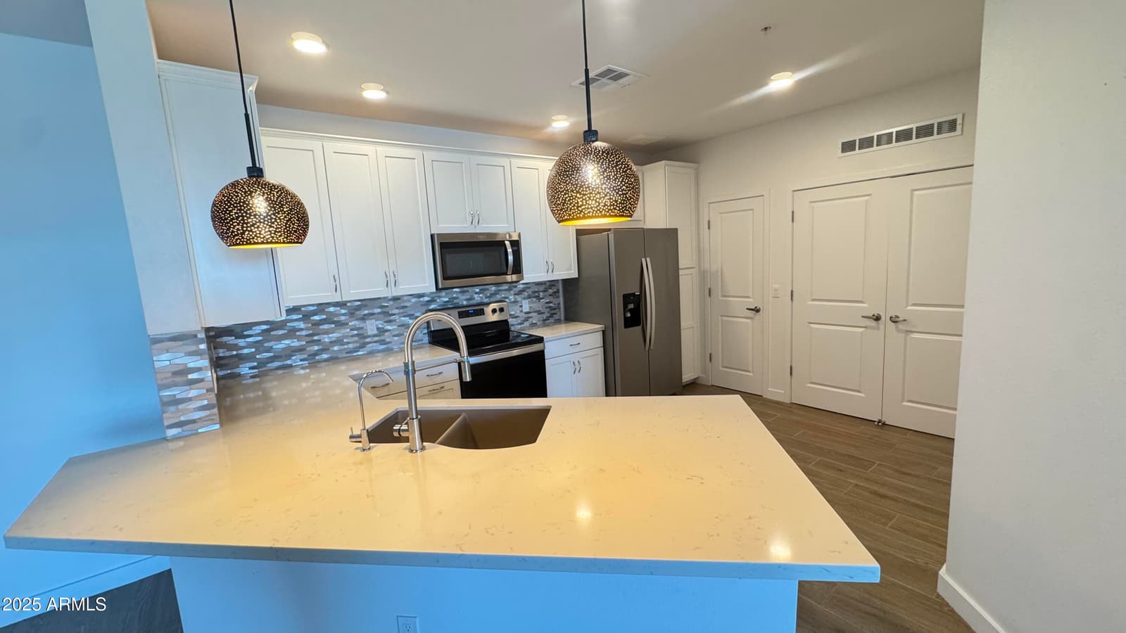 2511 W QUEEN CREEK Road 377, Chandler, AZ 85248 — photo 4 of 51