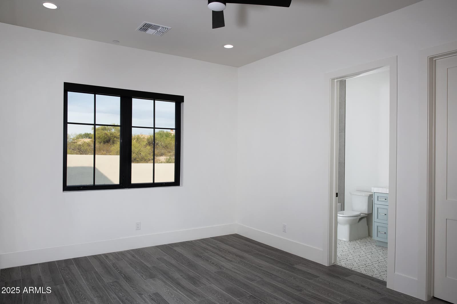 8333 E WHISPER ROCK Trail, Scottsdale, AZ 85266 — photo 22 of 43