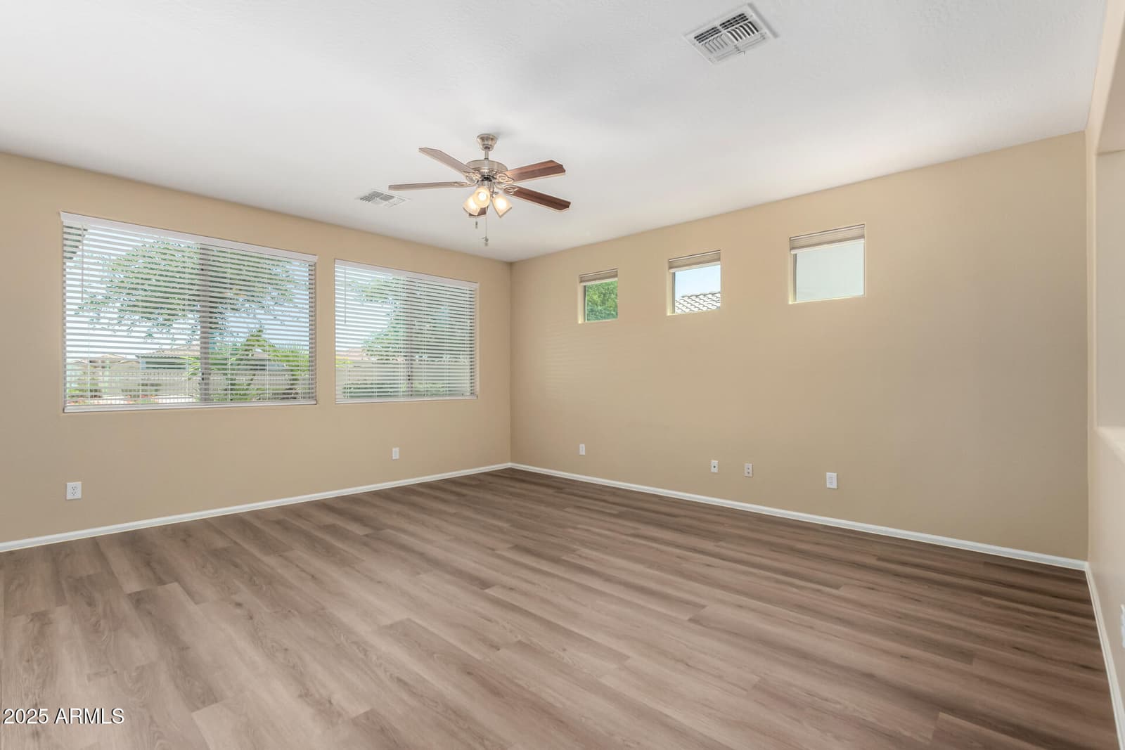 16450 W LILAC Street, Goodyear, AZ 85338 — photo 11 of 37