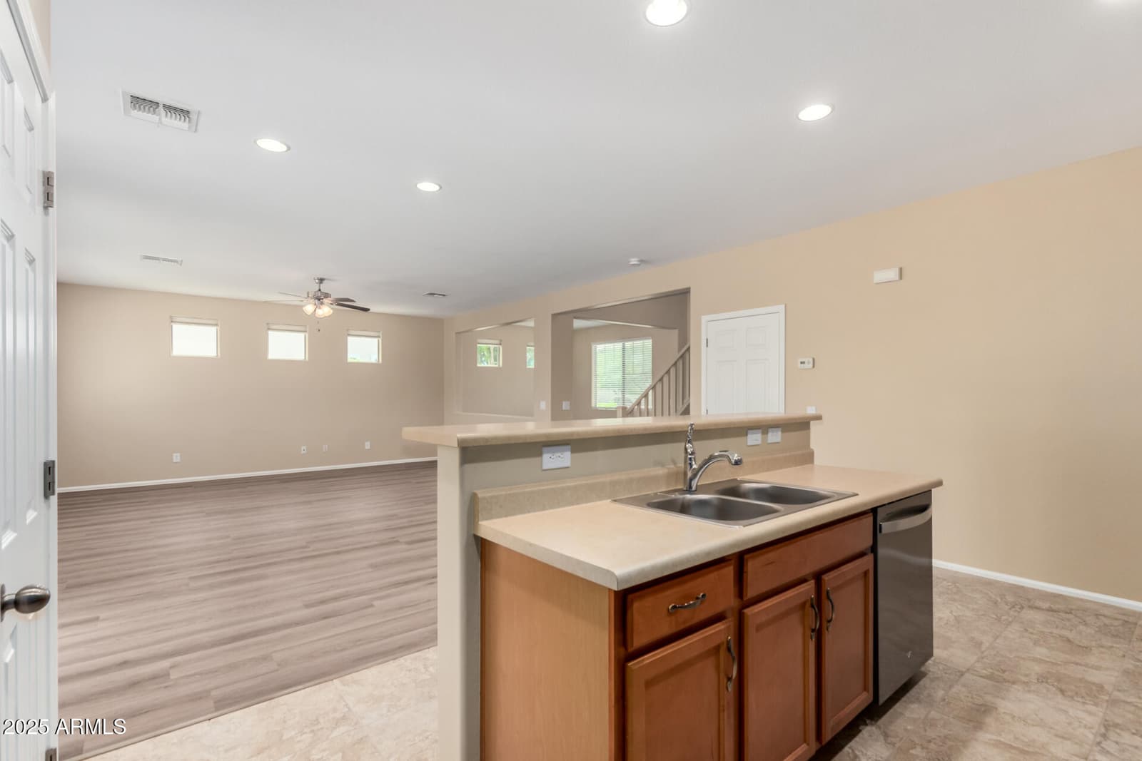 16450 W LILAC Street, Goodyear, AZ 85338 — photo 14 of 37