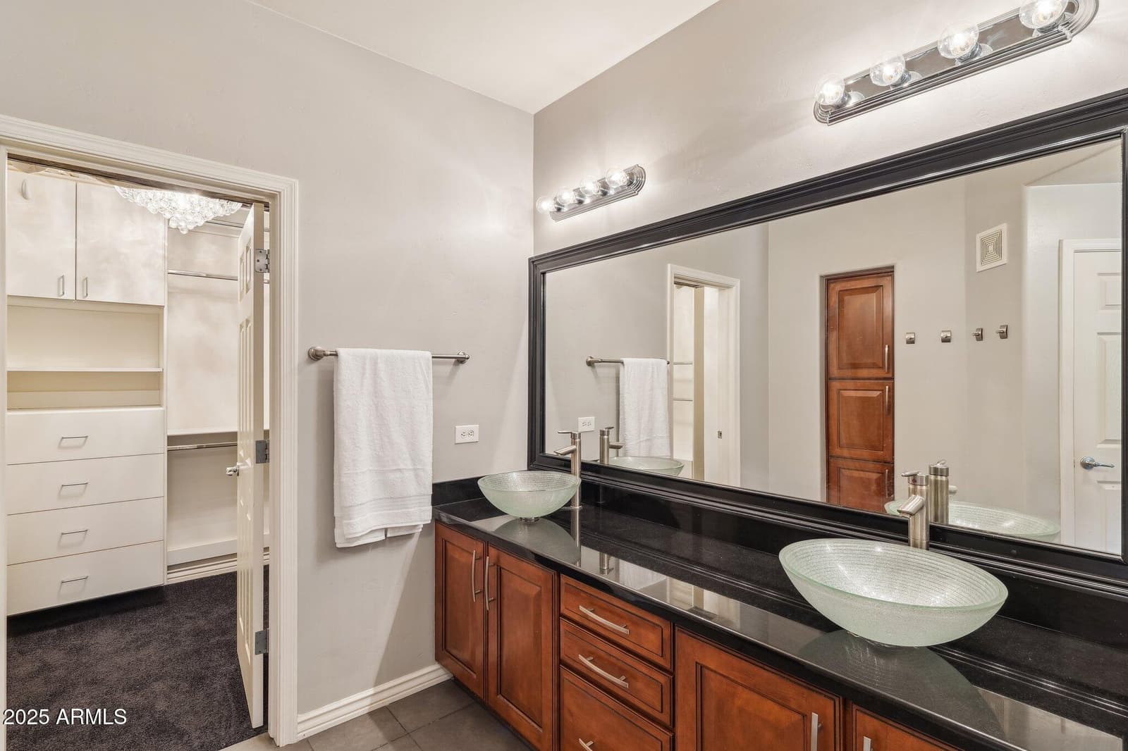 5350 E DEER VALLEY Drive 2408, Phoenix, AZ 85054 — photo 12 of 32