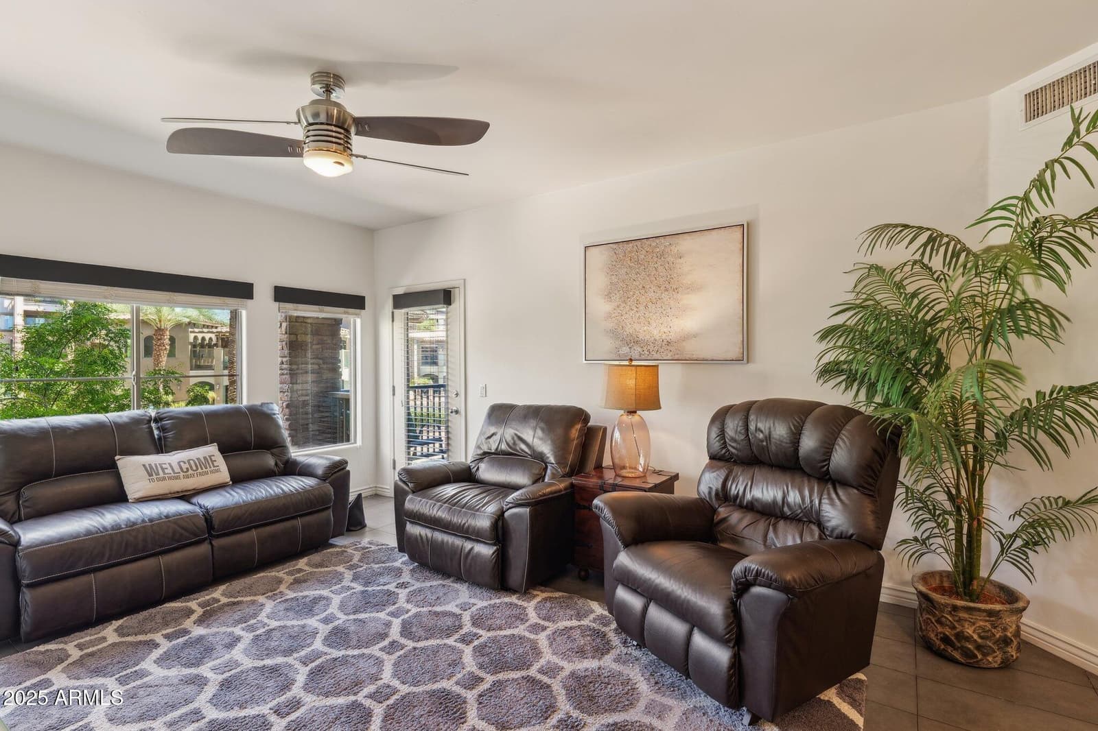 5350 E DEER VALLEY Drive 2408, Phoenix, AZ 85054 — photo 7 of 32