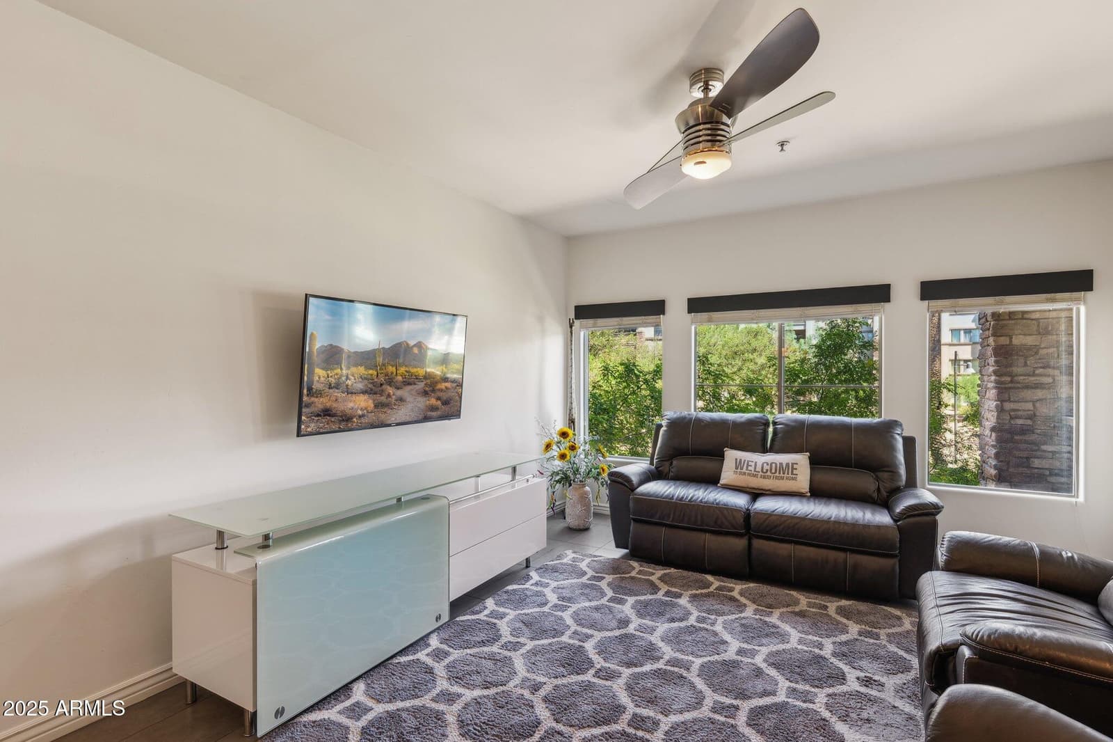 5350 E DEER VALLEY Drive 2408, Phoenix, AZ 85054 — photo 6 of 32