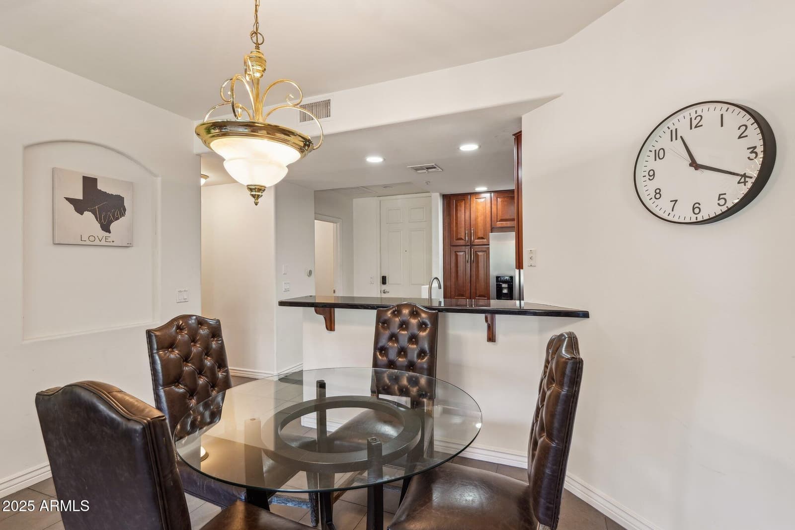 5350 E DEER VALLEY Drive 2408, Phoenix, AZ 85054 — photo 5 of 32