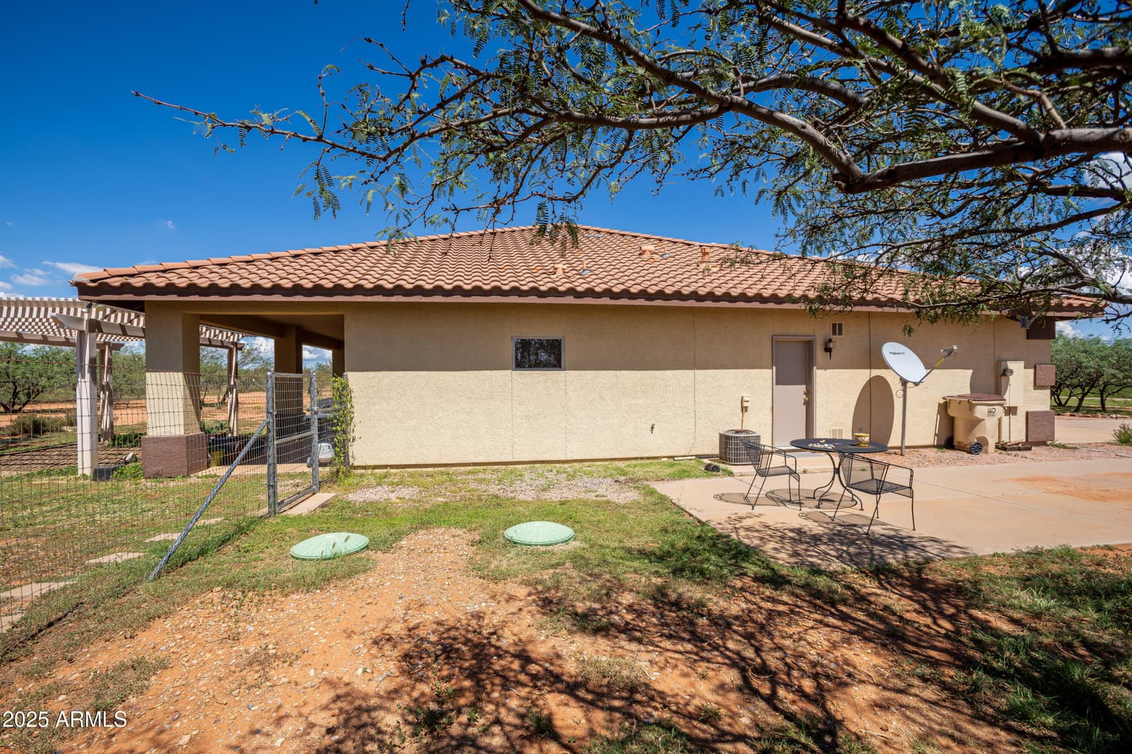 7072 S RIDLING Drive, Hereford, AZ 85615 — photo 10 of 69