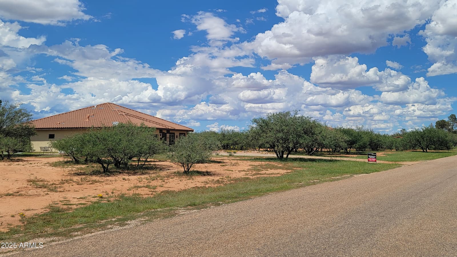 7072 S RIDLING Drive, Hereford, AZ 85615 — photo 8 of 69