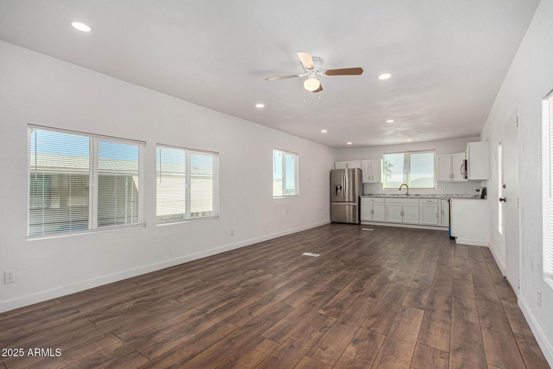 12814 N 19TH Place 19, Phoenix, AZ 85022 — photo 10 of 29