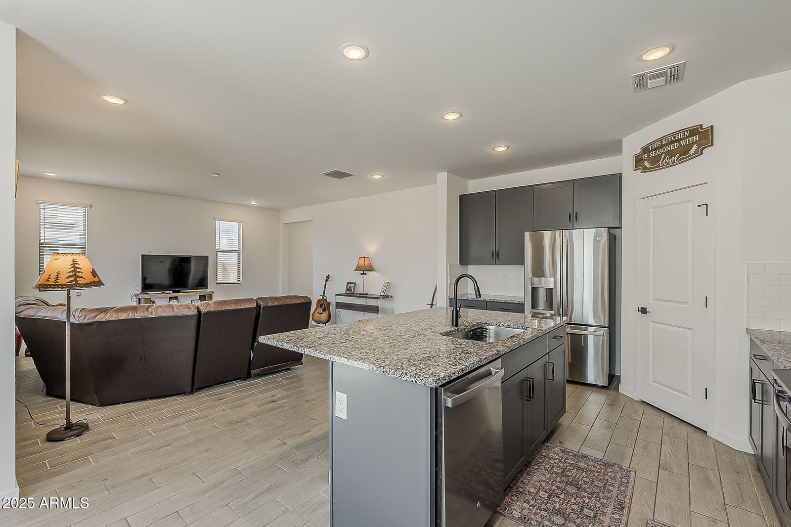 7403 W STATE Avenue, Glendale, AZ 85303 — photo 11 of 51