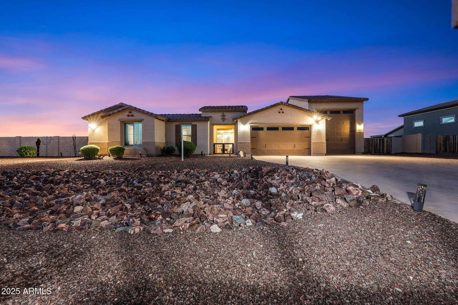 13532 W SIERRA VISTA Drive, Glendale, AZ 85307 — photo 2 of 88