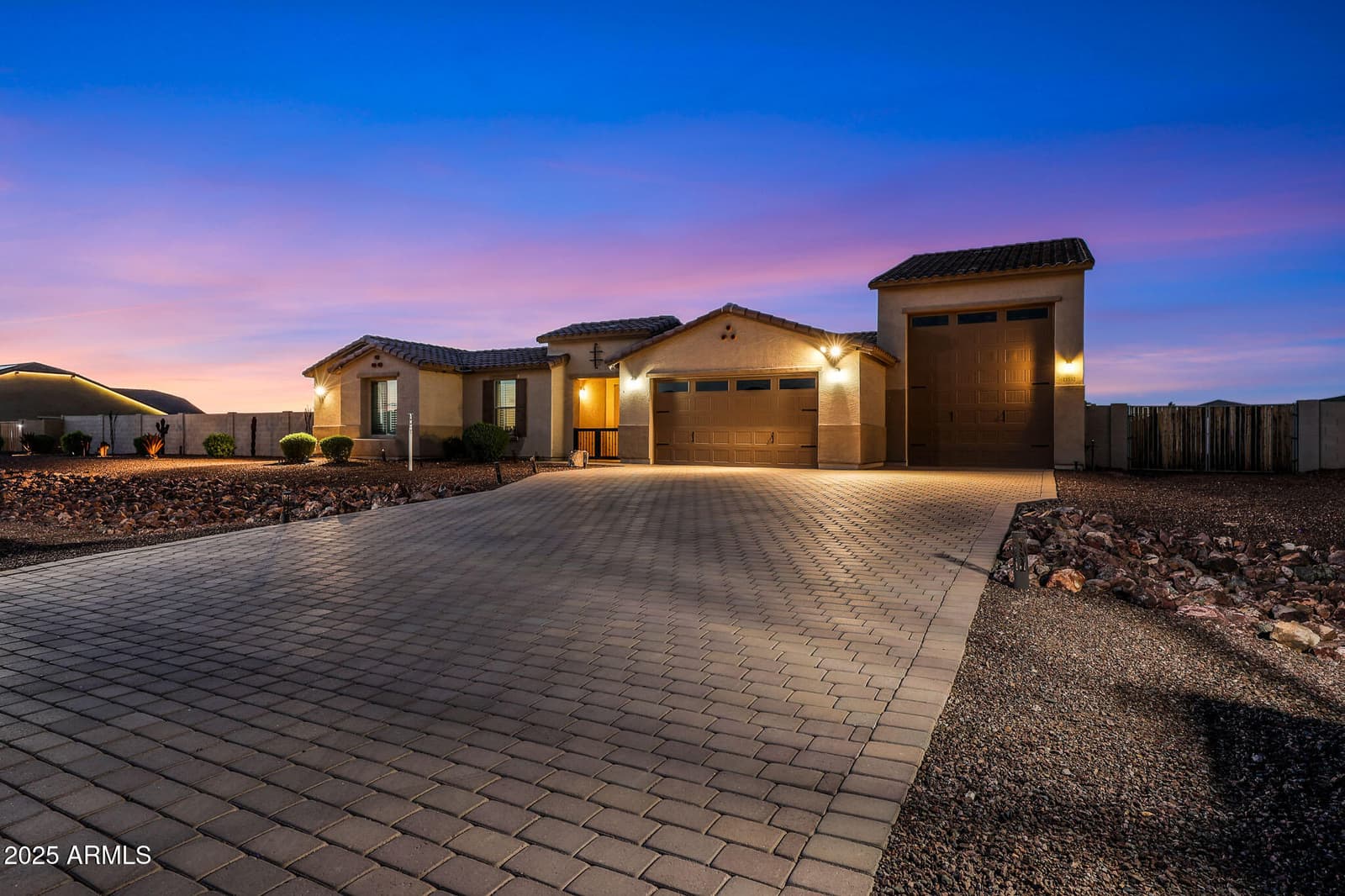 13532 W SIERRA VISTA Drive, Glendale, AZ 85307 — photo 7 of 88