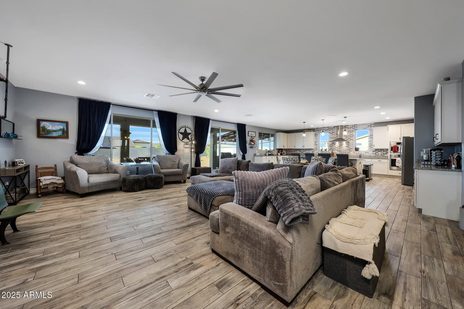 13532 W SIERRA VISTA Drive, Glendale, AZ 85307 — photo 17 of 88