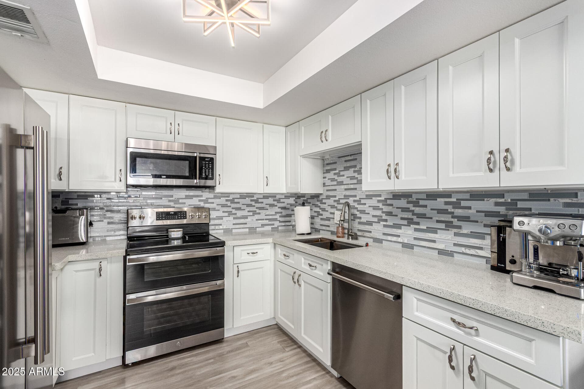 7920 E CAMELBACK Road 409, Scottsdale, AZ 85251 — photo 5 of 39