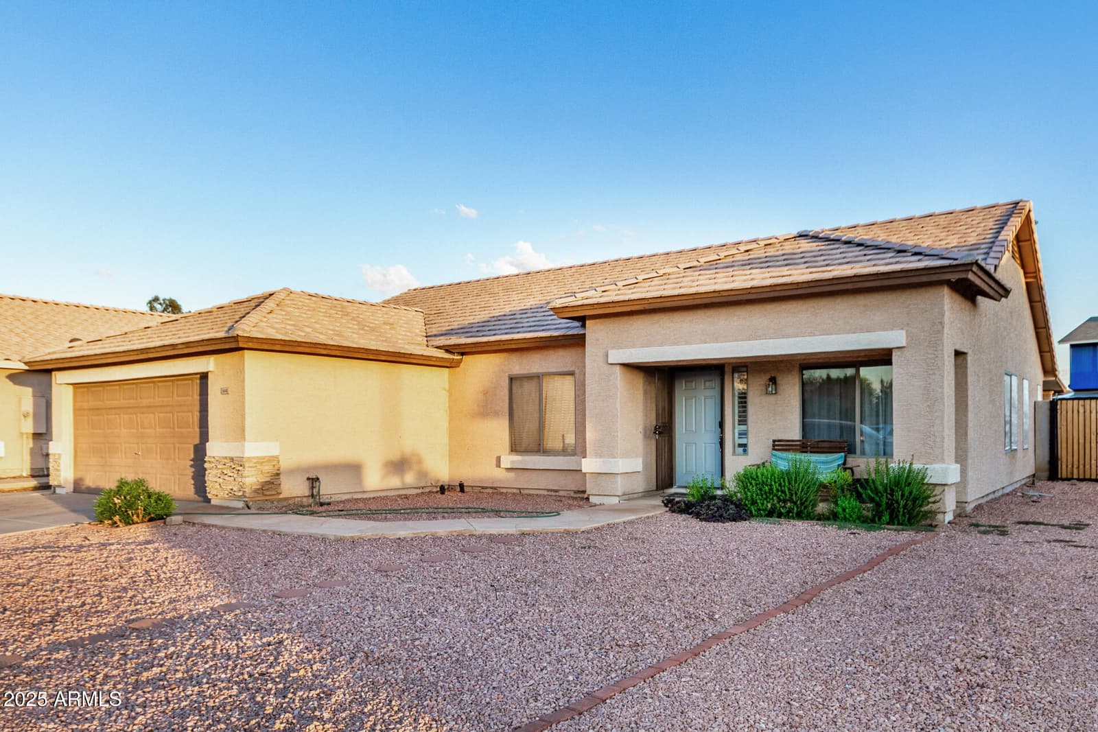 8441 W MINNEZONA Avenue, Phoenix, AZ 85037 — photo 4 of 37