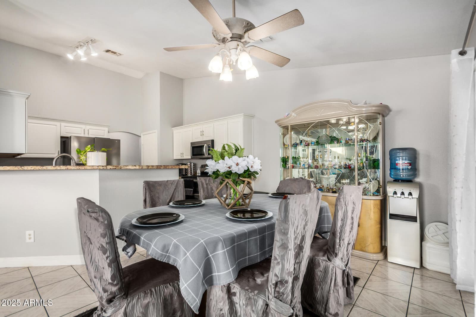 8441 W MINNEZONA Avenue, Phoenix, AZ 85037 — photo 16 of 37