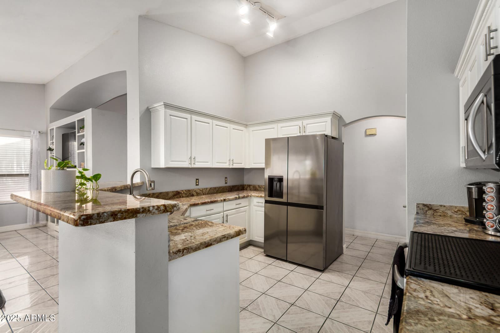 8441 W MINNEZONA Avenue, Phoenix, AZ 85037 — photo 18 of 37