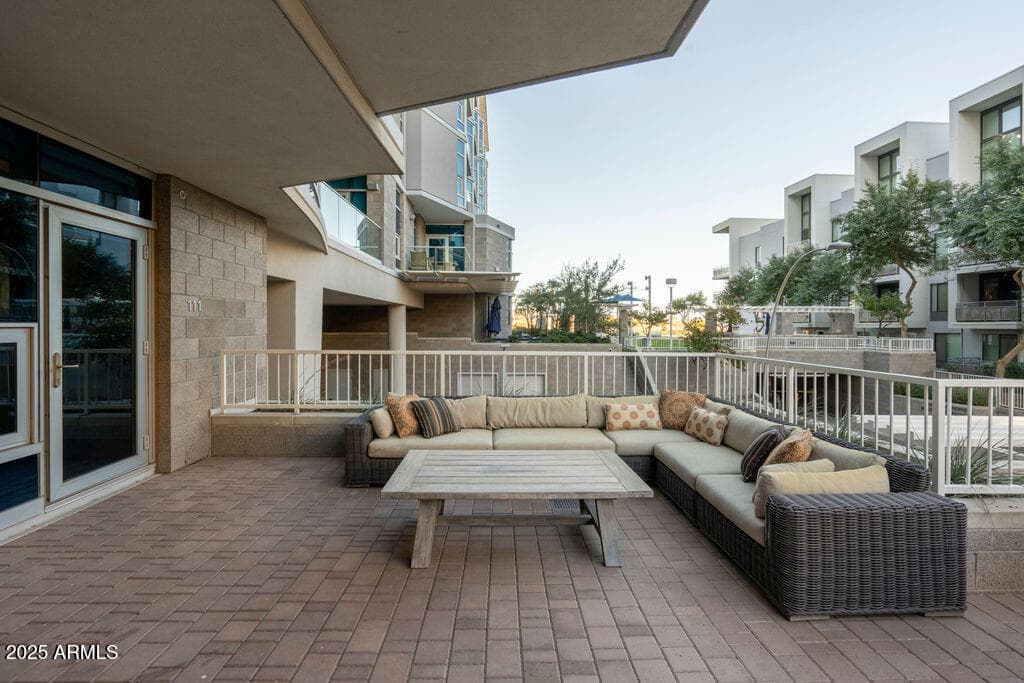 140 E RIO SALADO Parkway 111, Tempe, AZ 85281 — photo 10 of 47