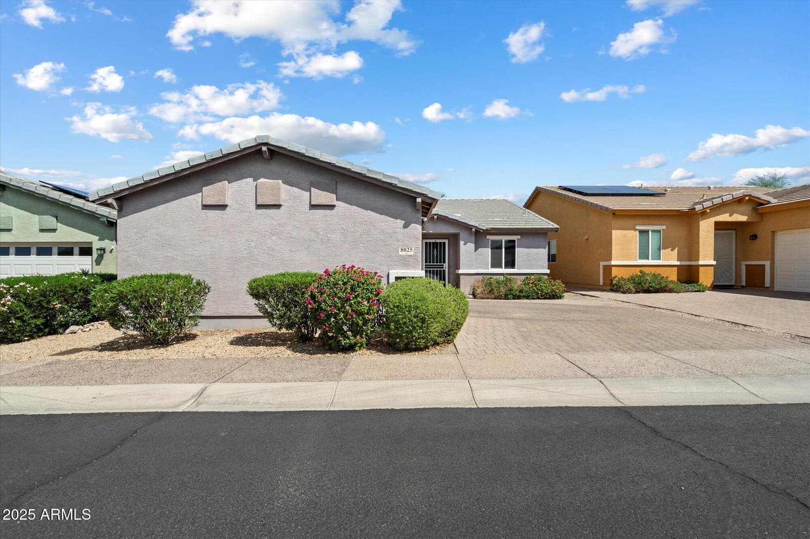 8025 S 5TH Avenue, Phoenix, AZ 85041 — photo 2 of 20