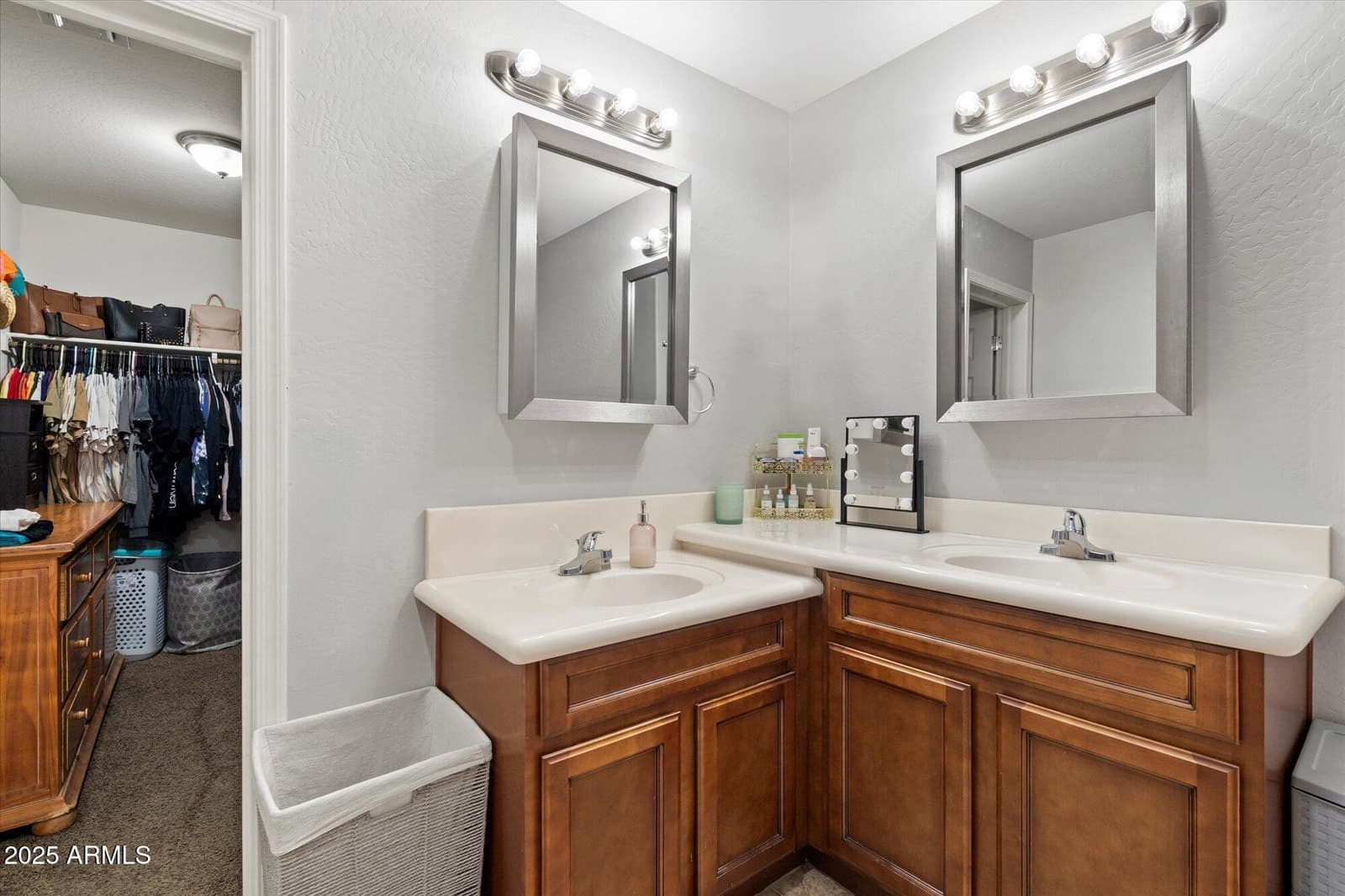 8025 S 5TH Avenue, Phoenix, AZ 85041 — photo 13 of 20