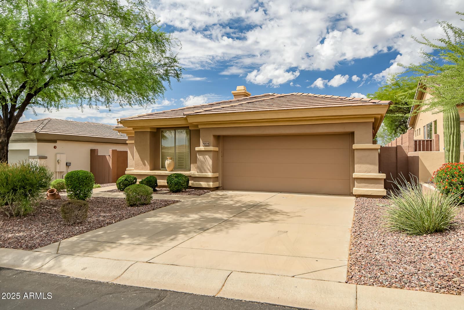 41604 N CEDAR CHASE Road, Anthem, AZ 85086 — photo 3 of 36