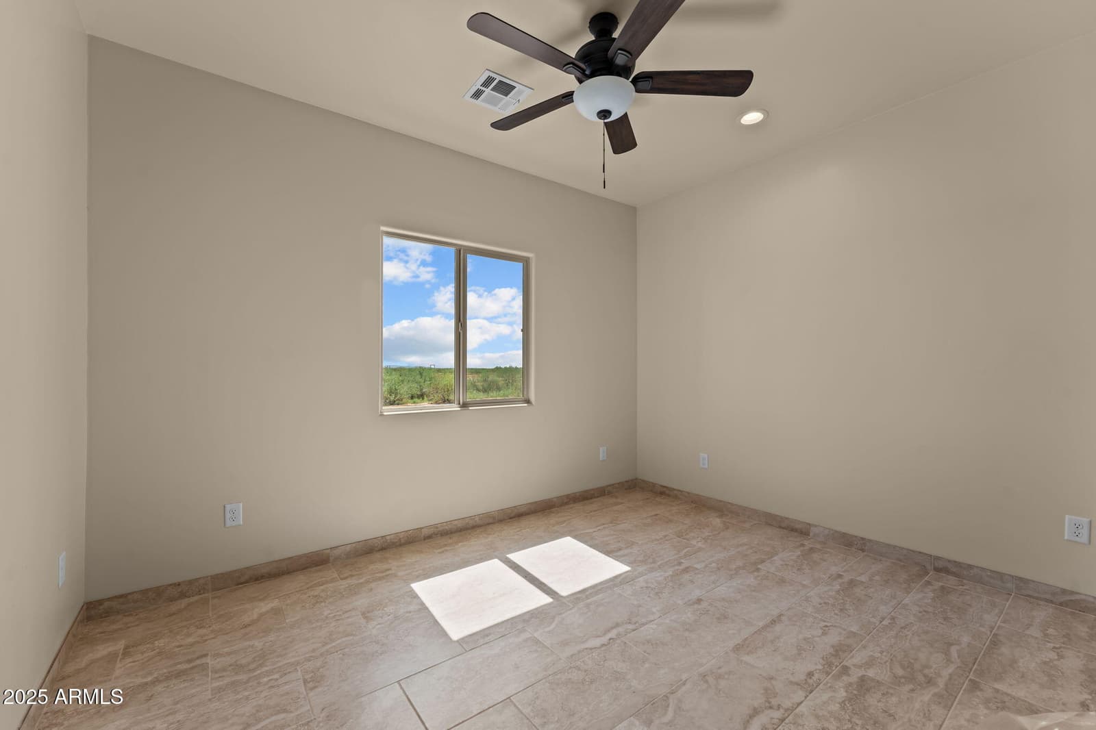 47562 W Ray Street, Aguila, AZ 85320 — photo 12 of 32